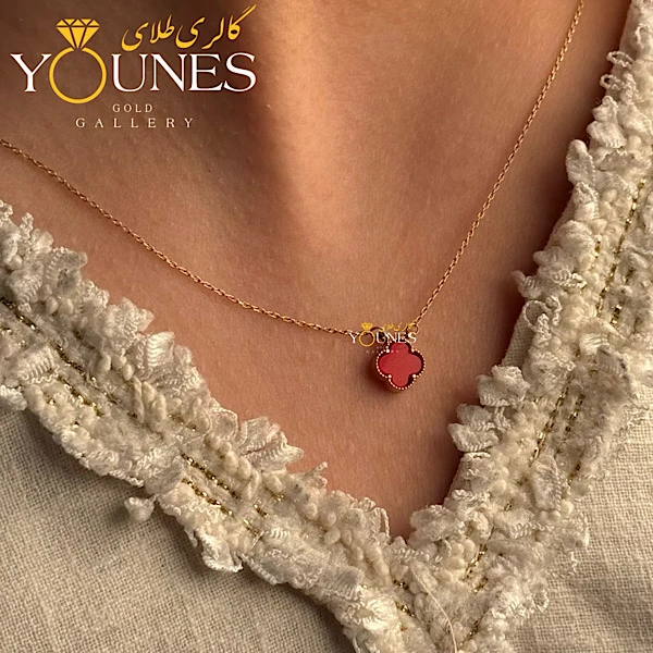 گردنبند طلا ونکلیف سنگی قرمز